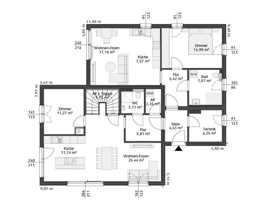 Detaillierter Grundriss eines Hauses mit beschrifteten Räumen, Abmessungen und eingezeichneten Türen.